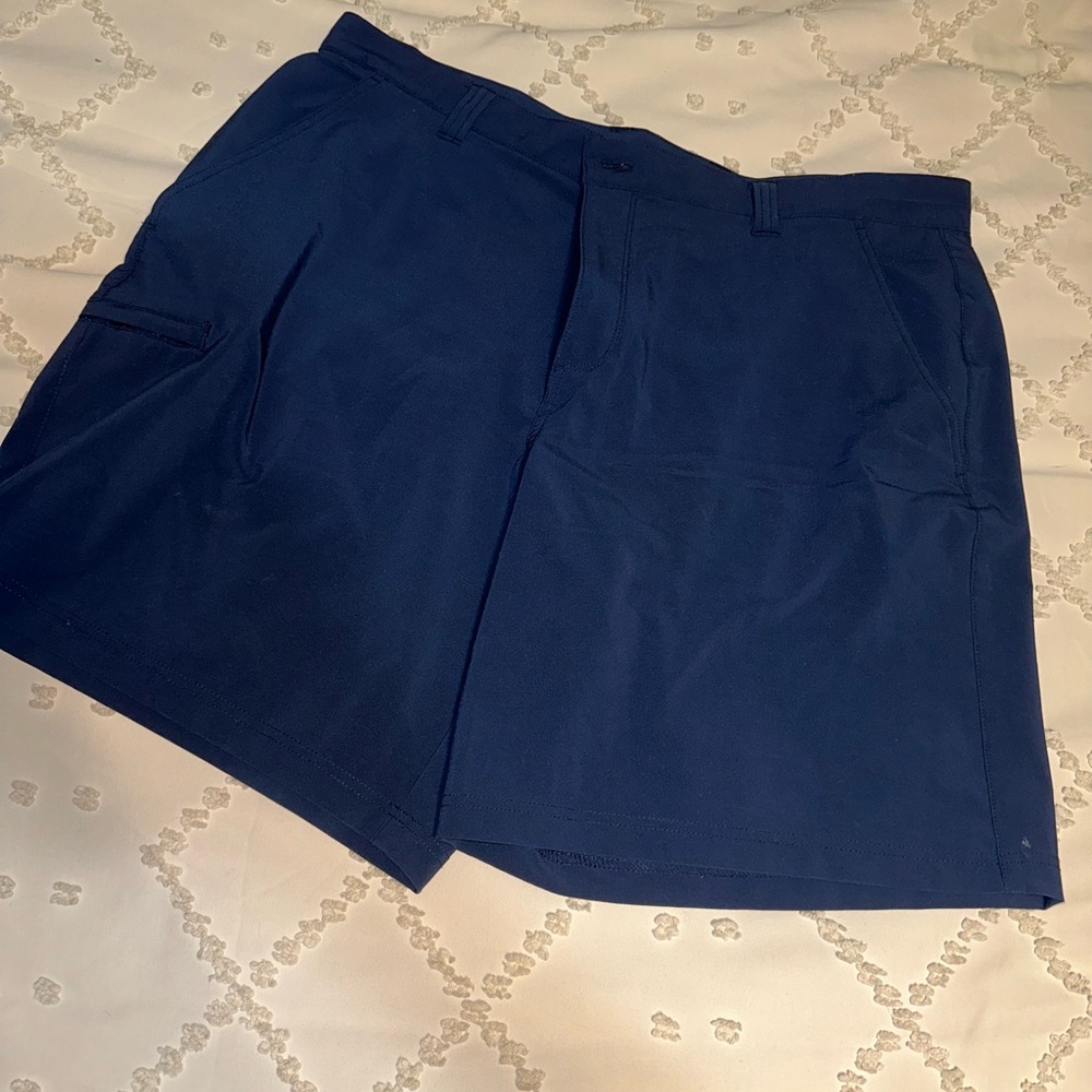 Men’s Columbia Shorts size 40